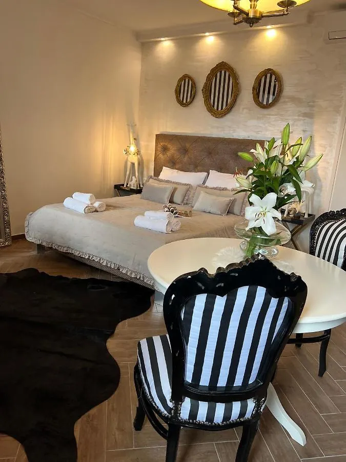 La Dolce Vita Apartments In The City Center With Private Parking Pula 0*,